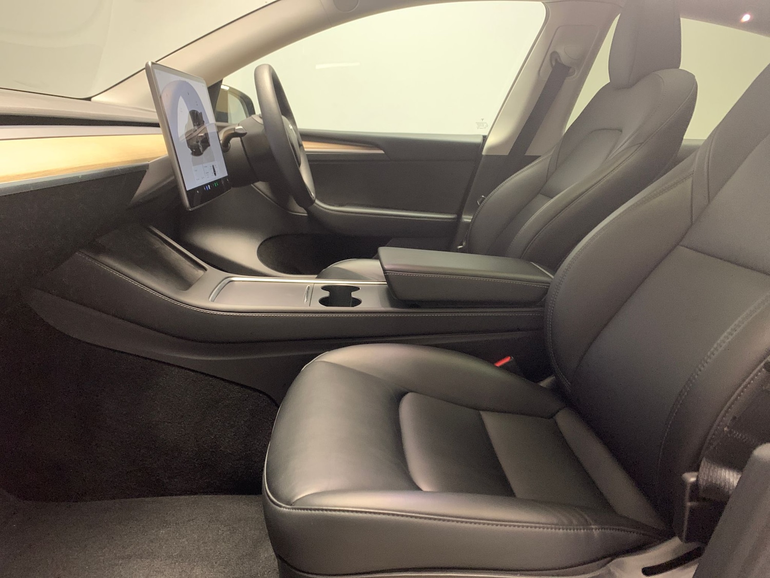 Used Tesla Model Y 2022 for sale - 77493004: Photo 4