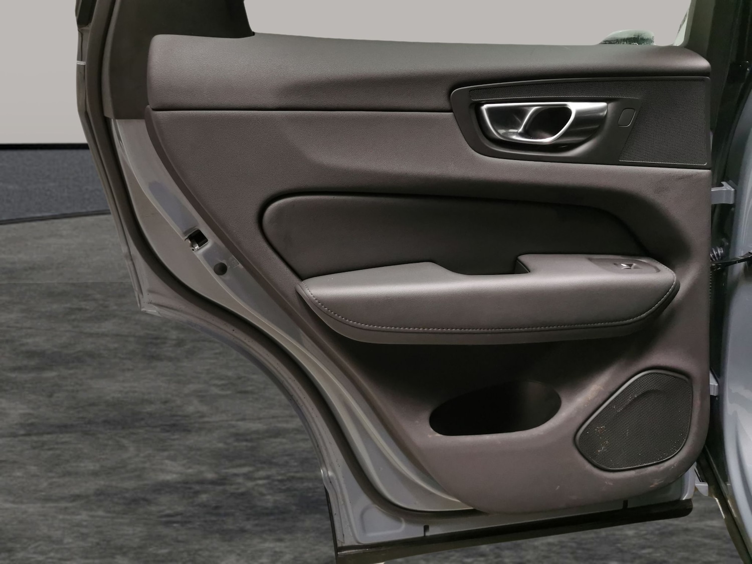 Used Volvo XC60 for sale - 77298039: Photo 24