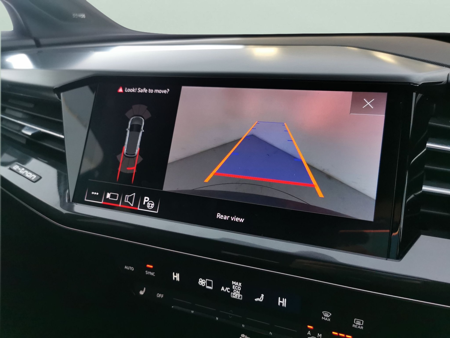 Used Audi Q4 e-tron 2022 for sale - 77053083: Photo 16