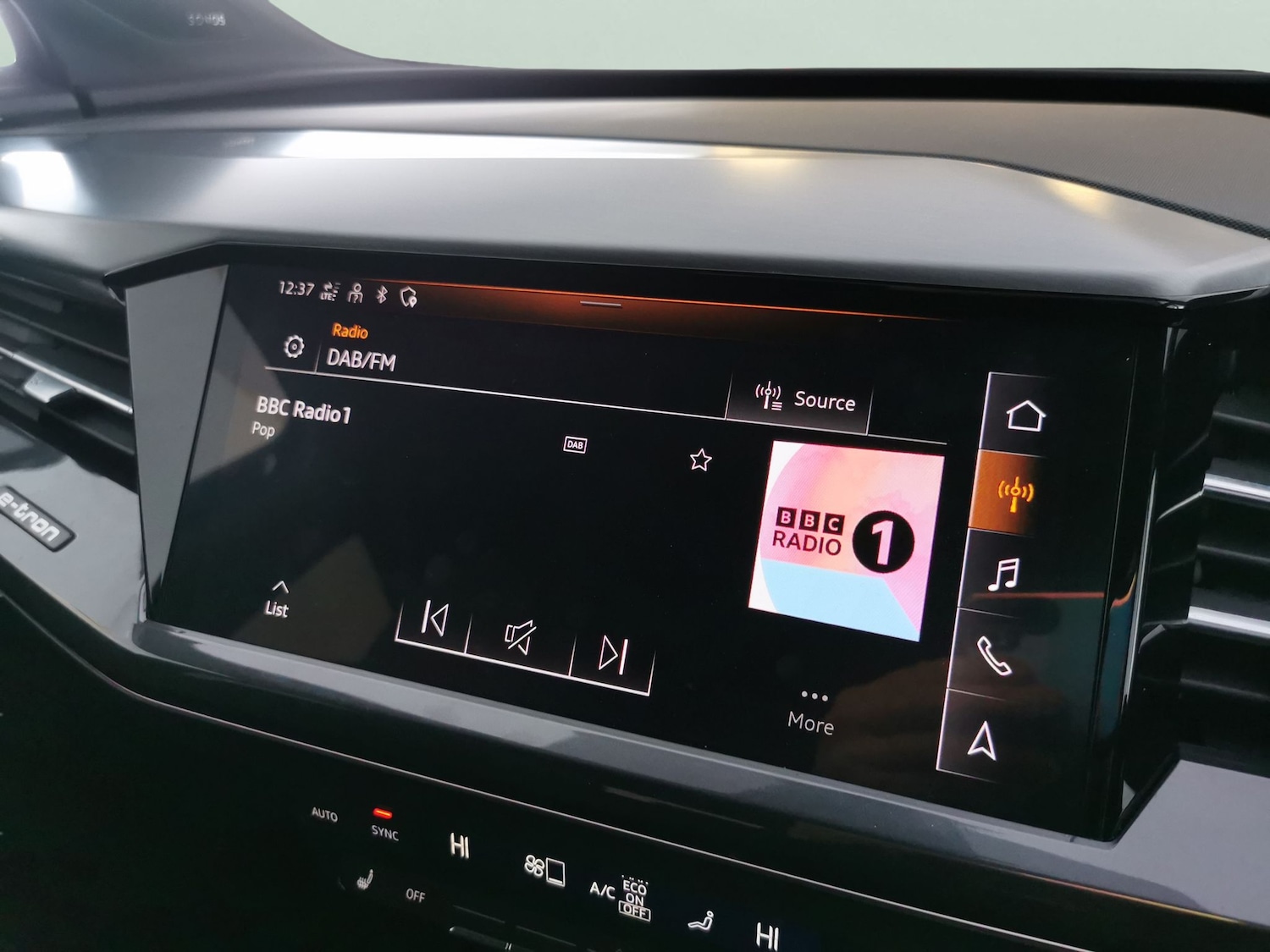 Used Audi Q4 e-tron 2022 for sale - 77053083: Photo 6