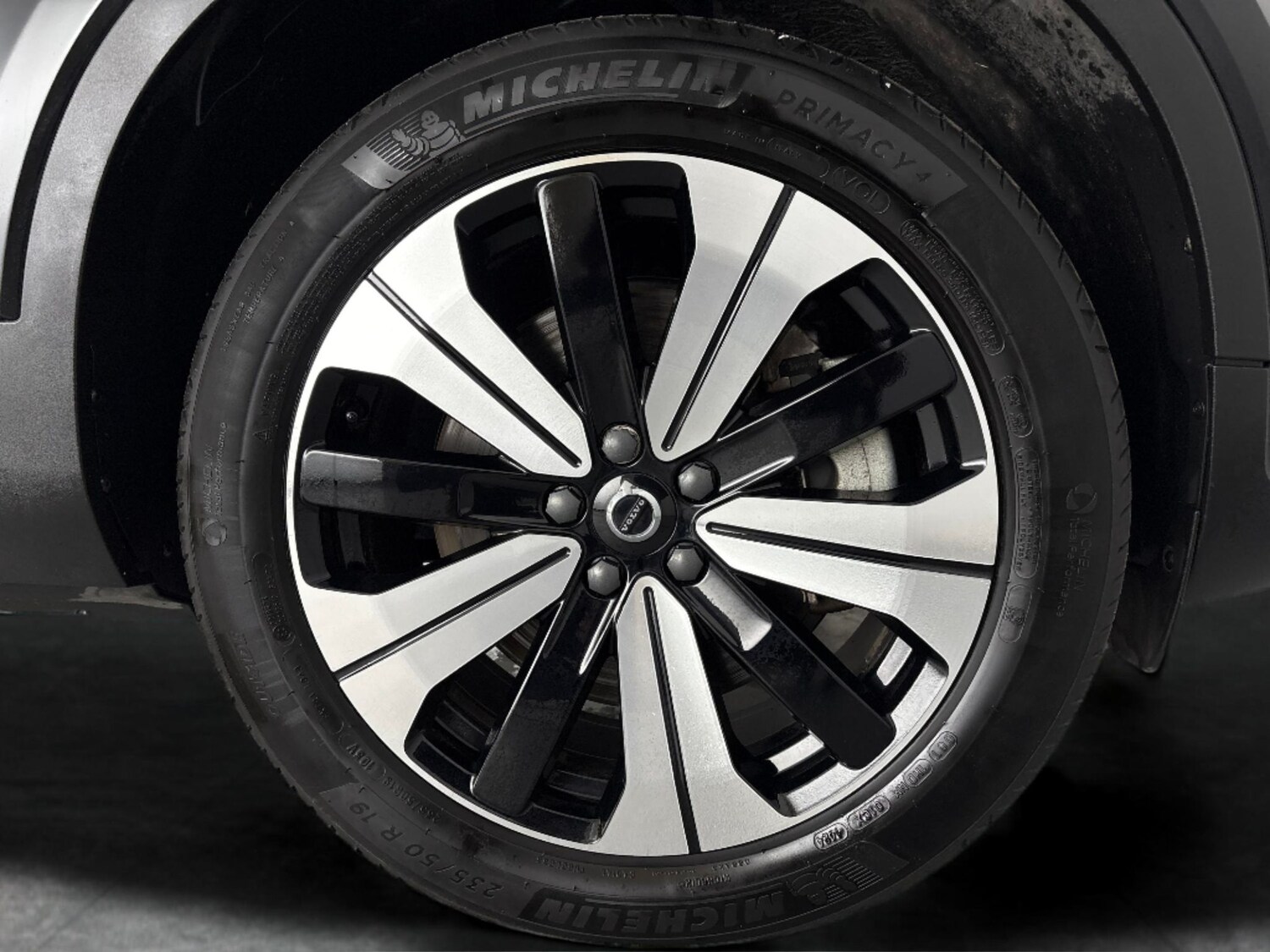 Used Volvo XC40 2023 for sale - 78150900: Photo 33