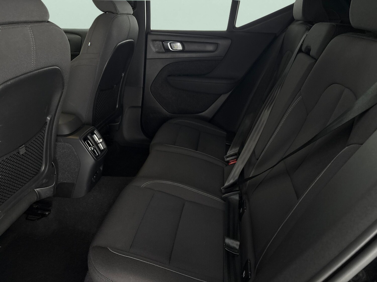 Used Volvo XC40 2023 for sale - 78150900: Photo 35