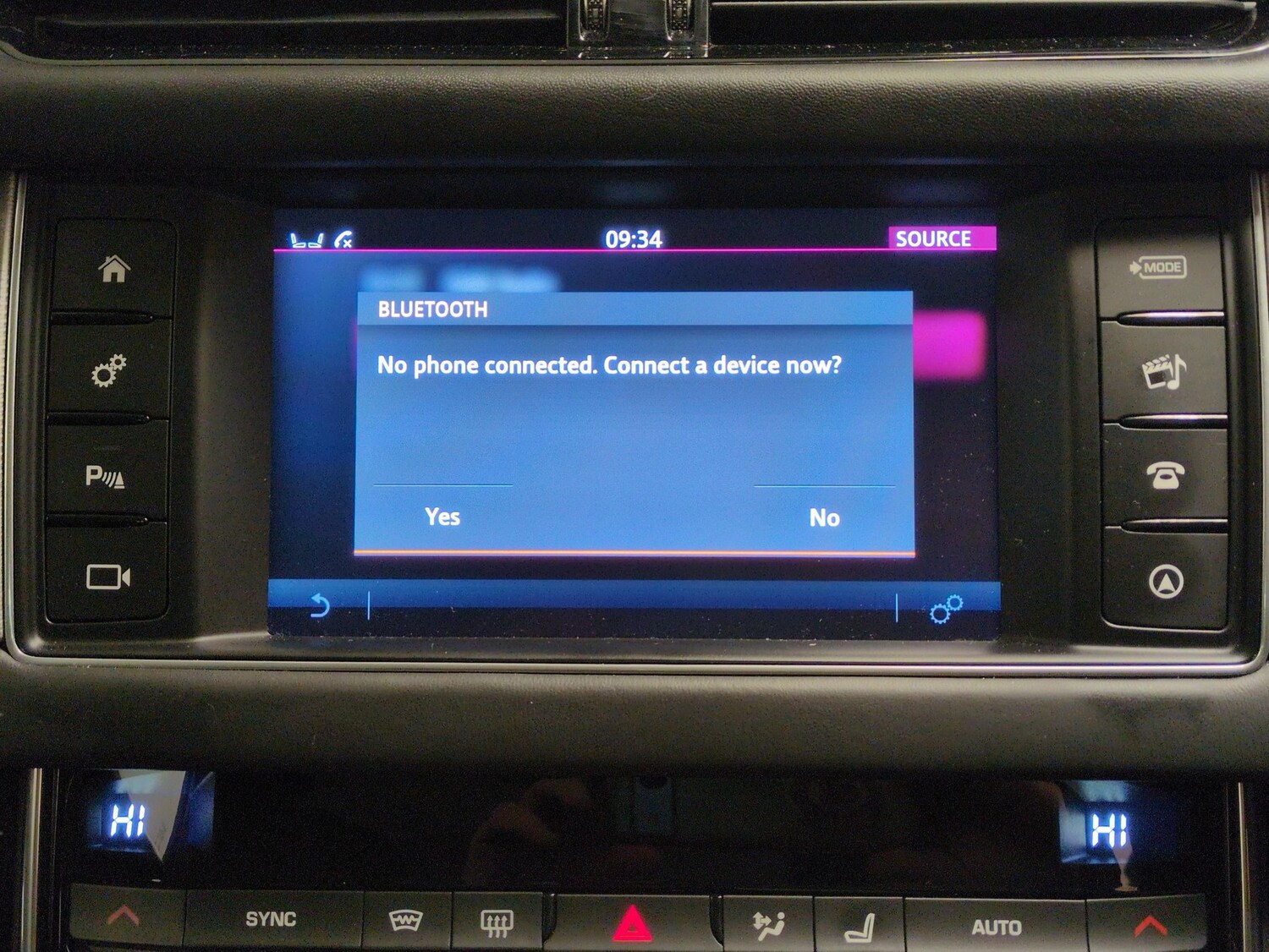 Used Jaguar XF 2018 for sale - 77448097: Photo 17