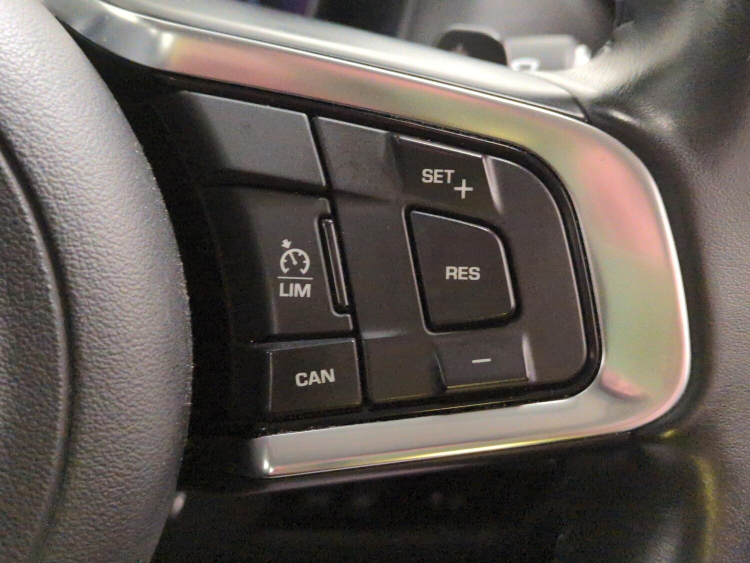 Used Jaguar XF 2018 for sale - 77448097: Photo 23