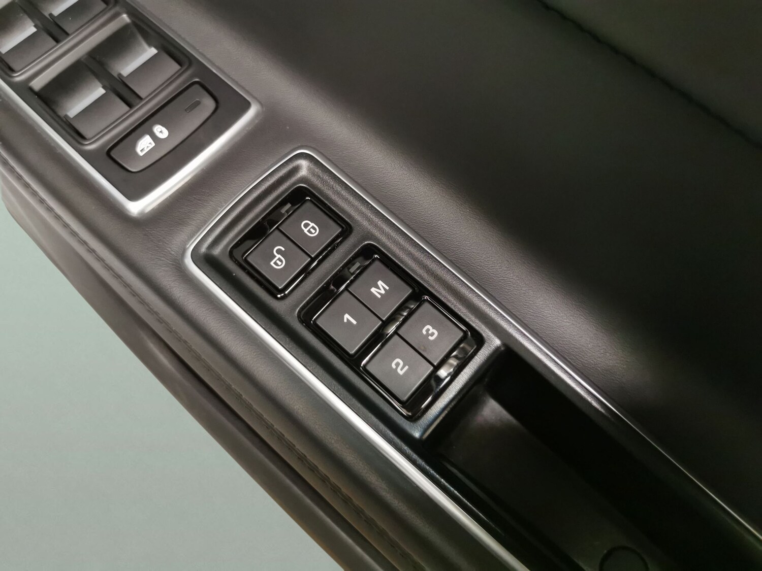 Used Jaguar XF 2018 for sale - 77448097: Photo 24