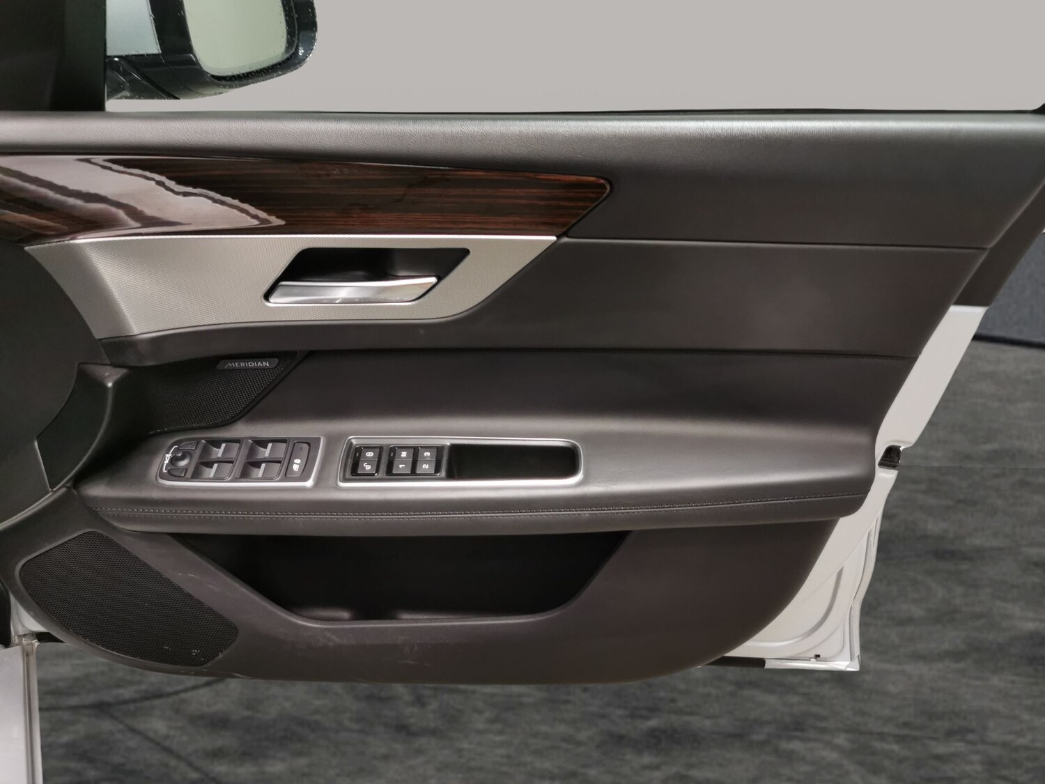 Used Jaguar XF 2018 for sale - 77448097: Photo 33