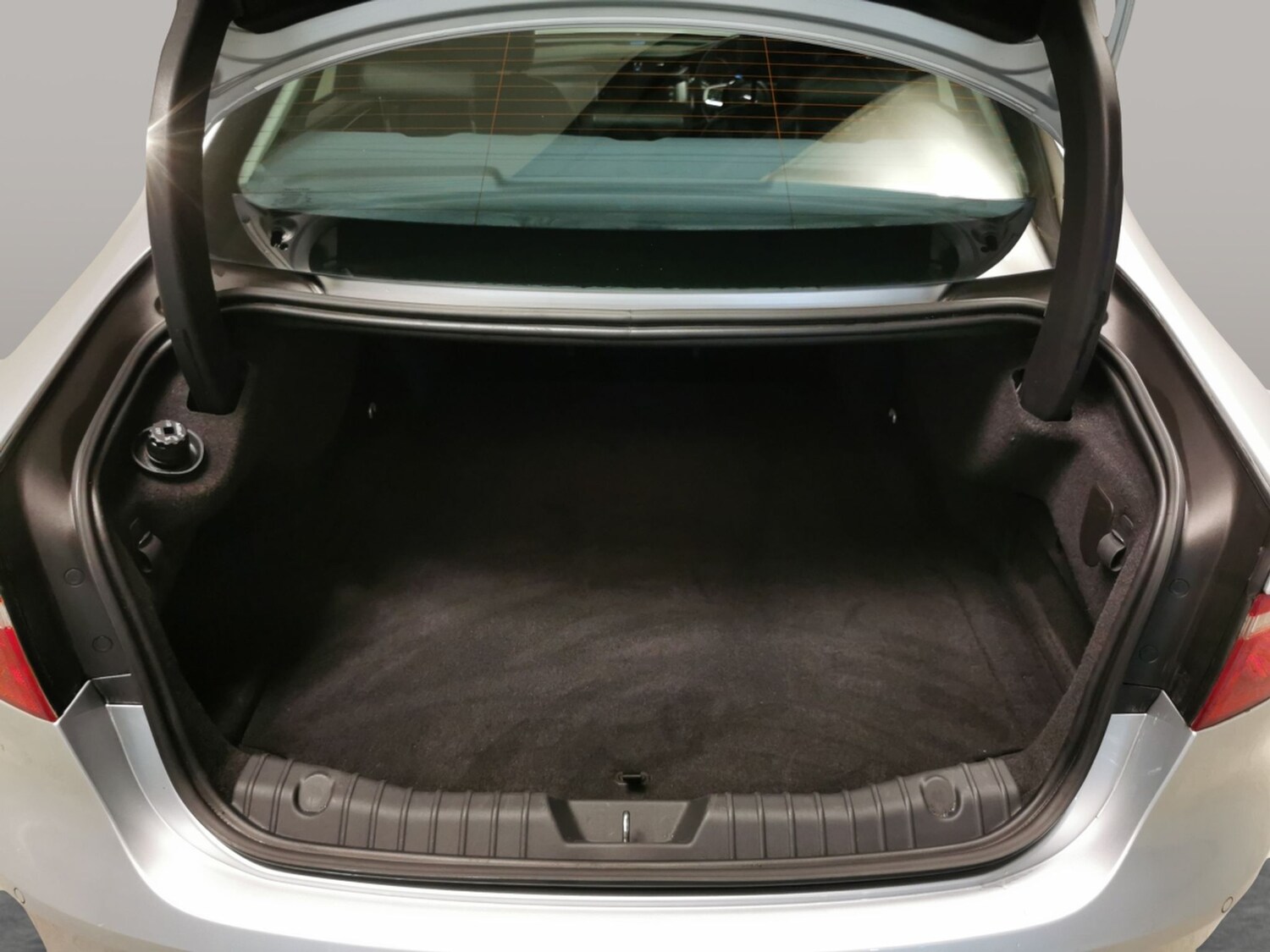 Used Jaguar XF 2018 for sale - 77448097: Photo 34