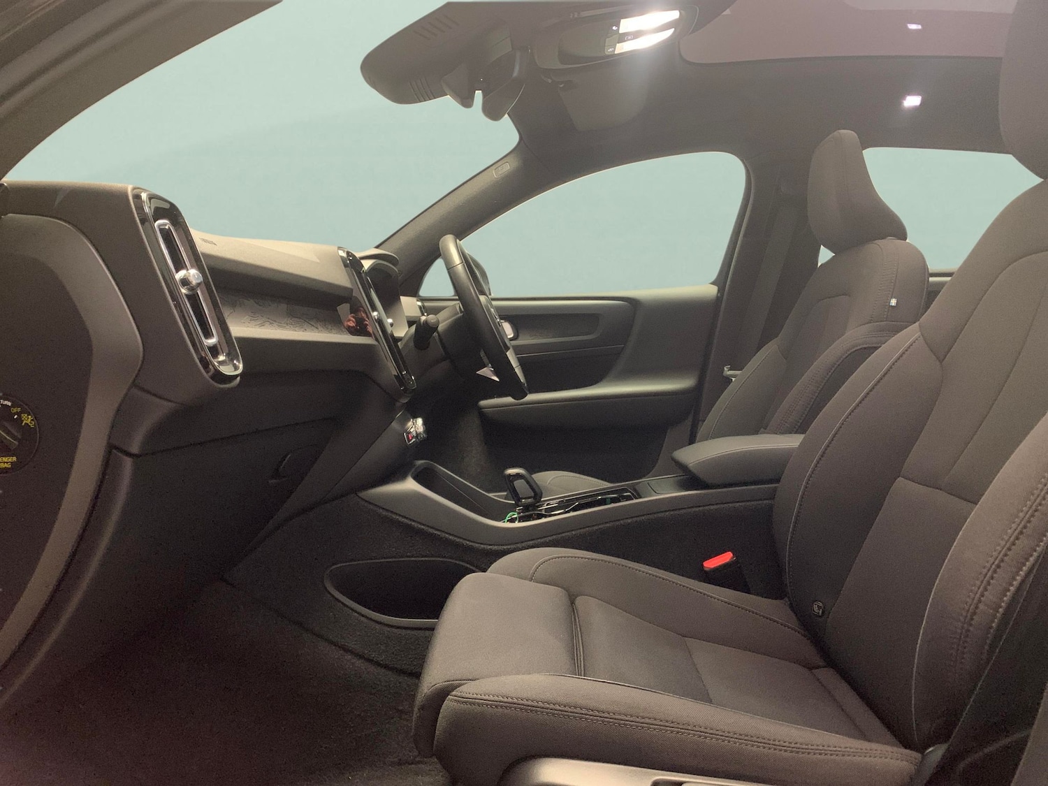 Used Volvo C40 2022 for sale - 77255810: Photo 4