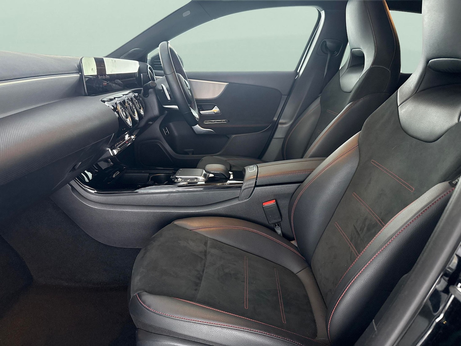 Used Mercedes-Benz A-Class 2022 for sale - 77600839: Photo 4