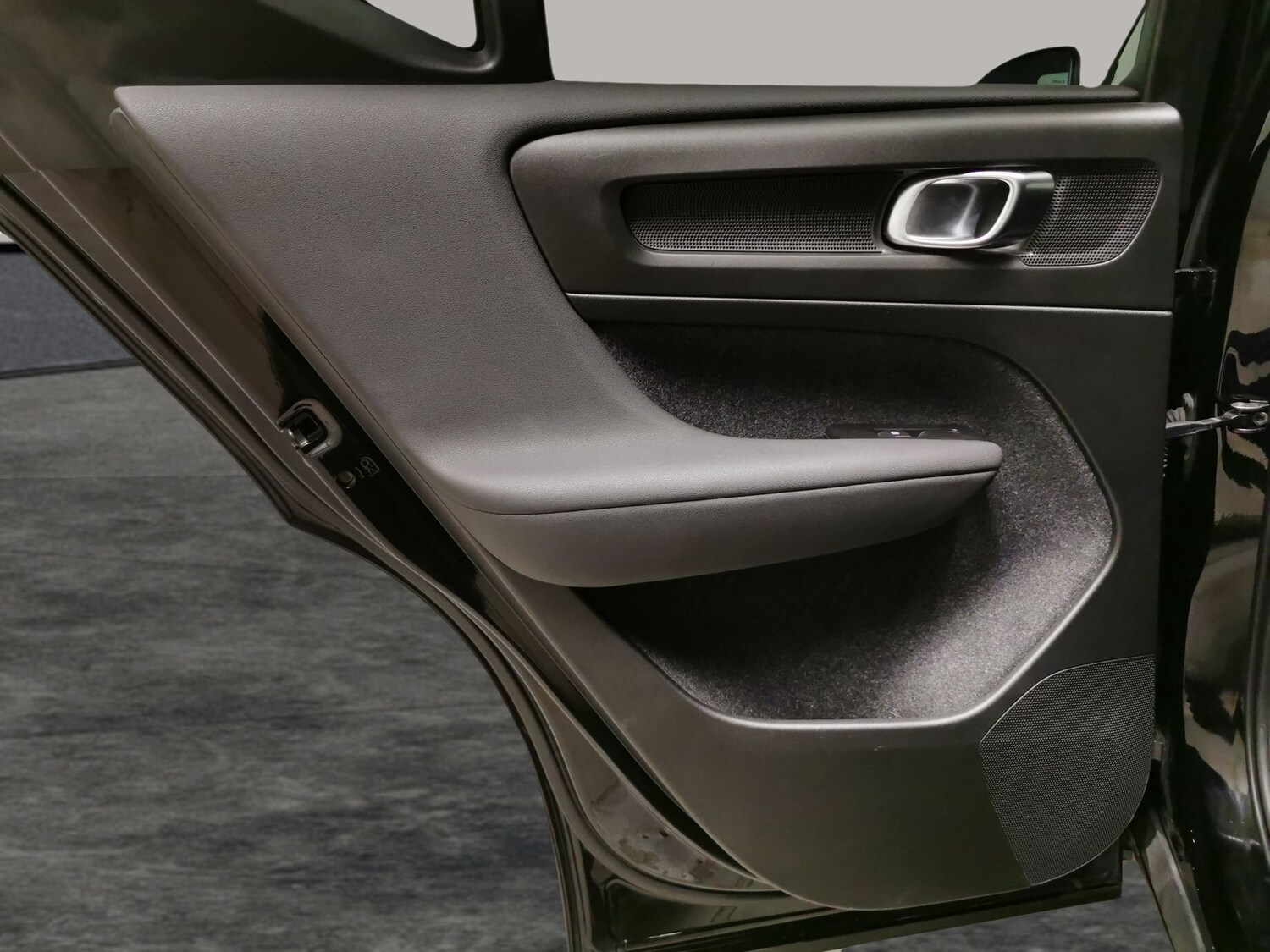 Used Volvo XC40 2022 for sale - 78142105: Photo 15