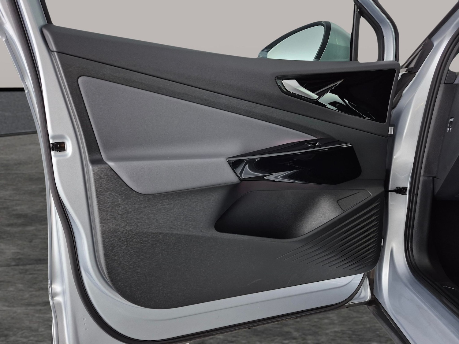 Used Volkswagen ID.4 2023 for sale - 77569945: Photo 29