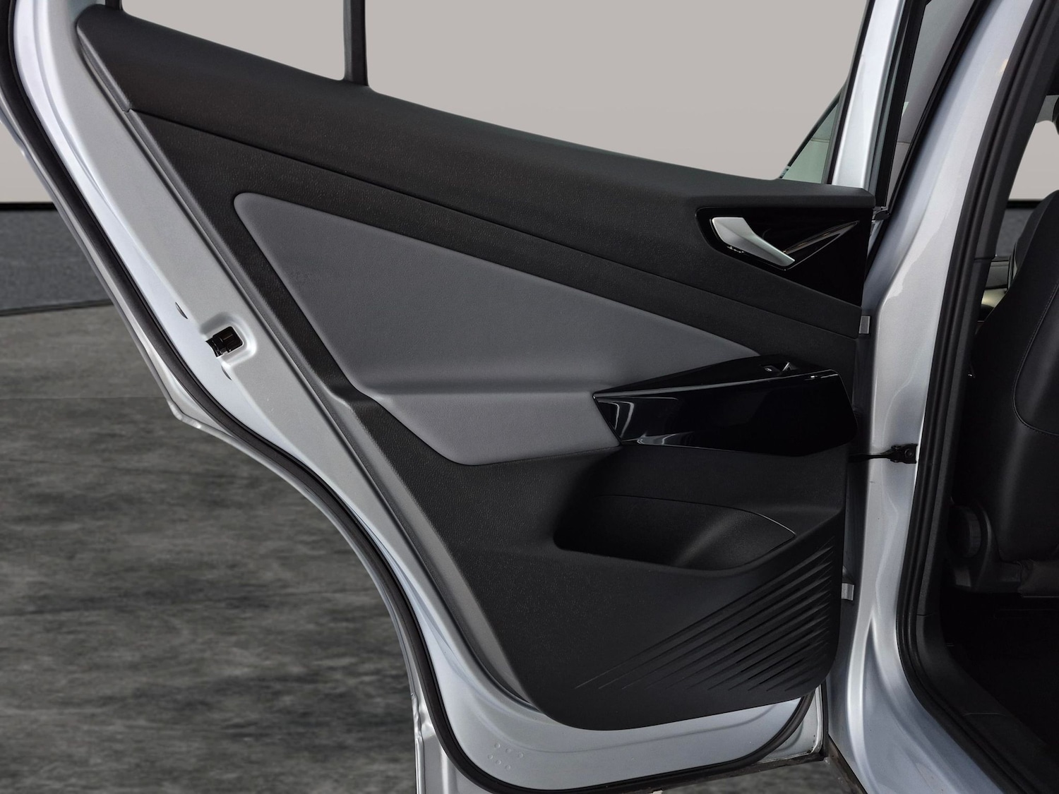 Used Volkswagen ID.4 2023 for sale - 77569945: Photo 30