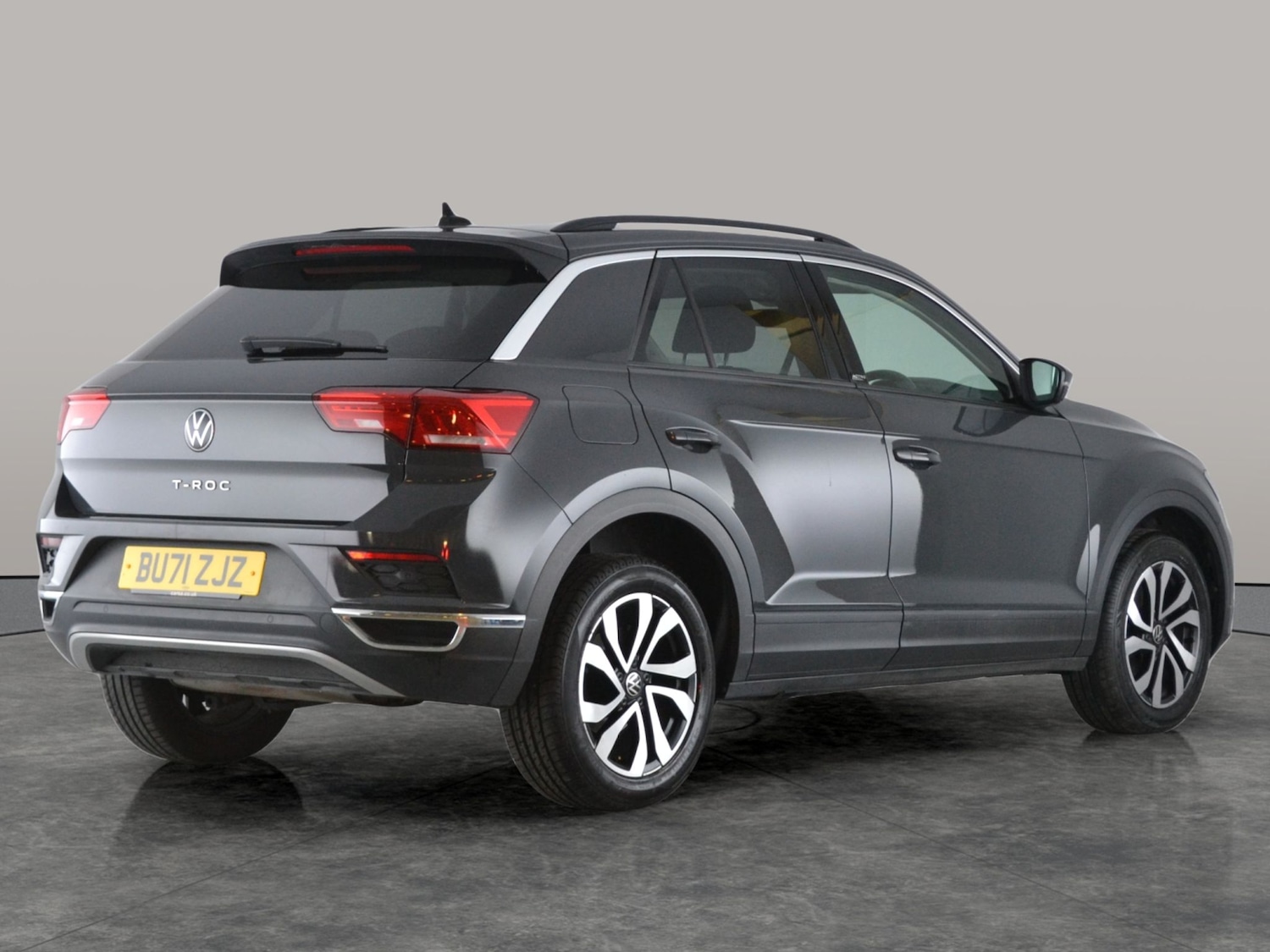 Used Volkswagen T-Roc 2021 for sale - 76788712: Photo 9