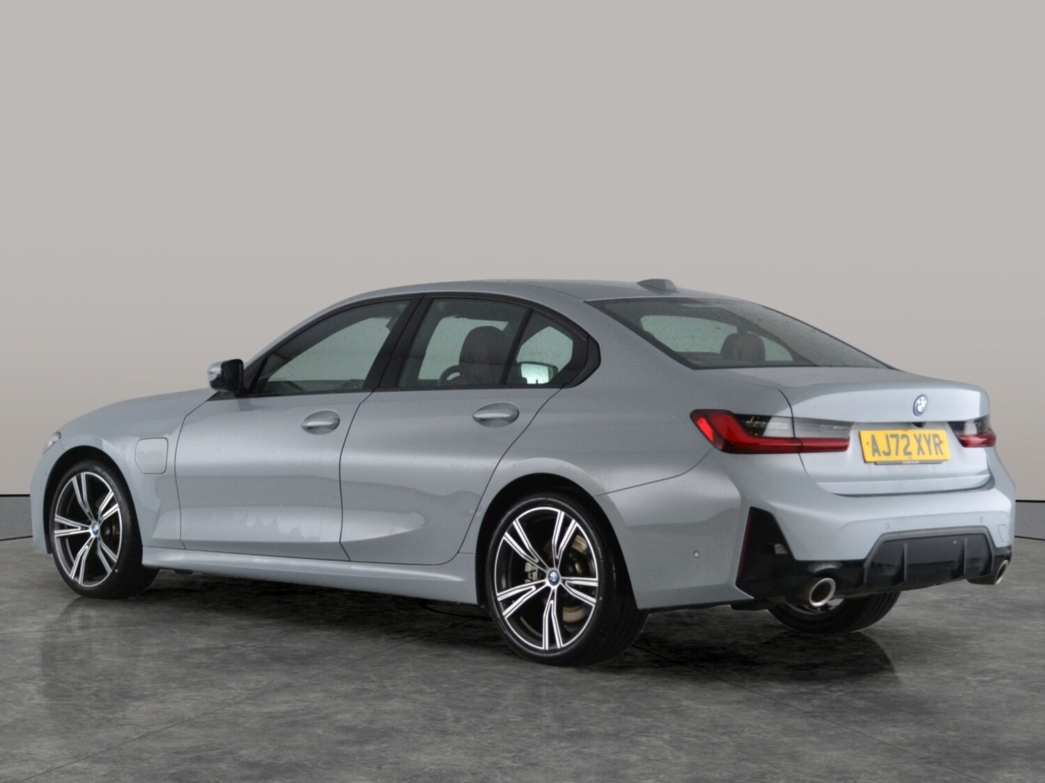 Used BMW 3 Series 2023 for sale - 77600872: Photo 10