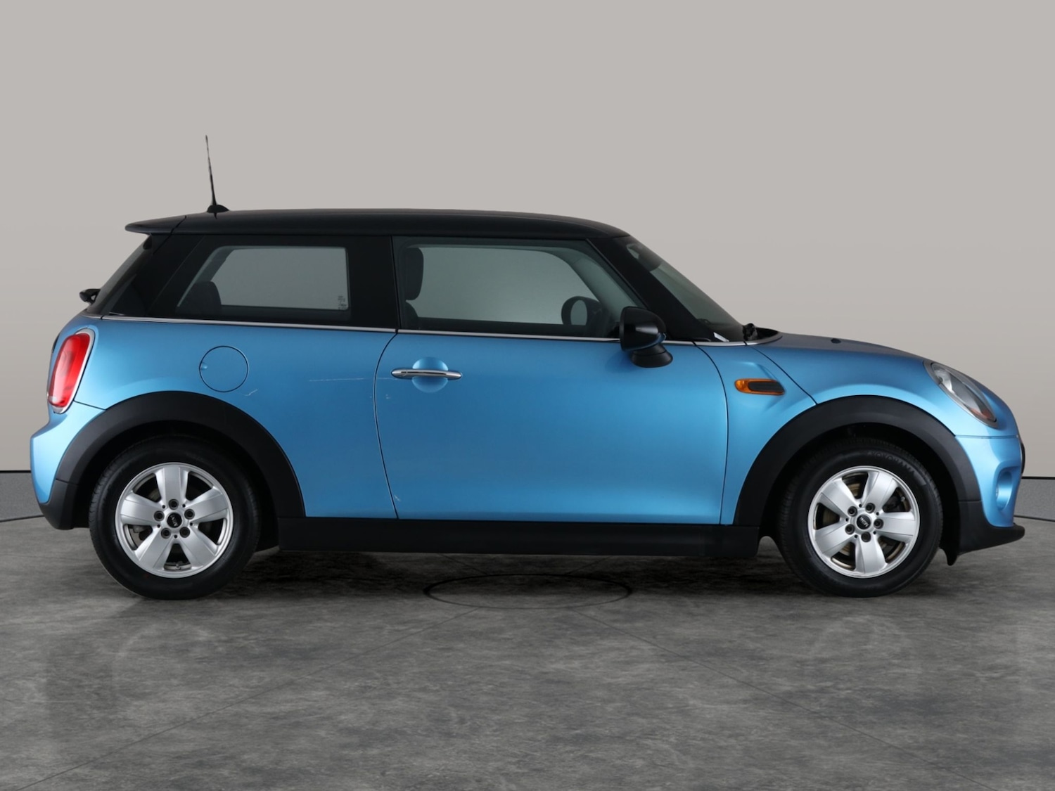 Used MINI Hatch 2018 for sale - 77159673: Photo 8