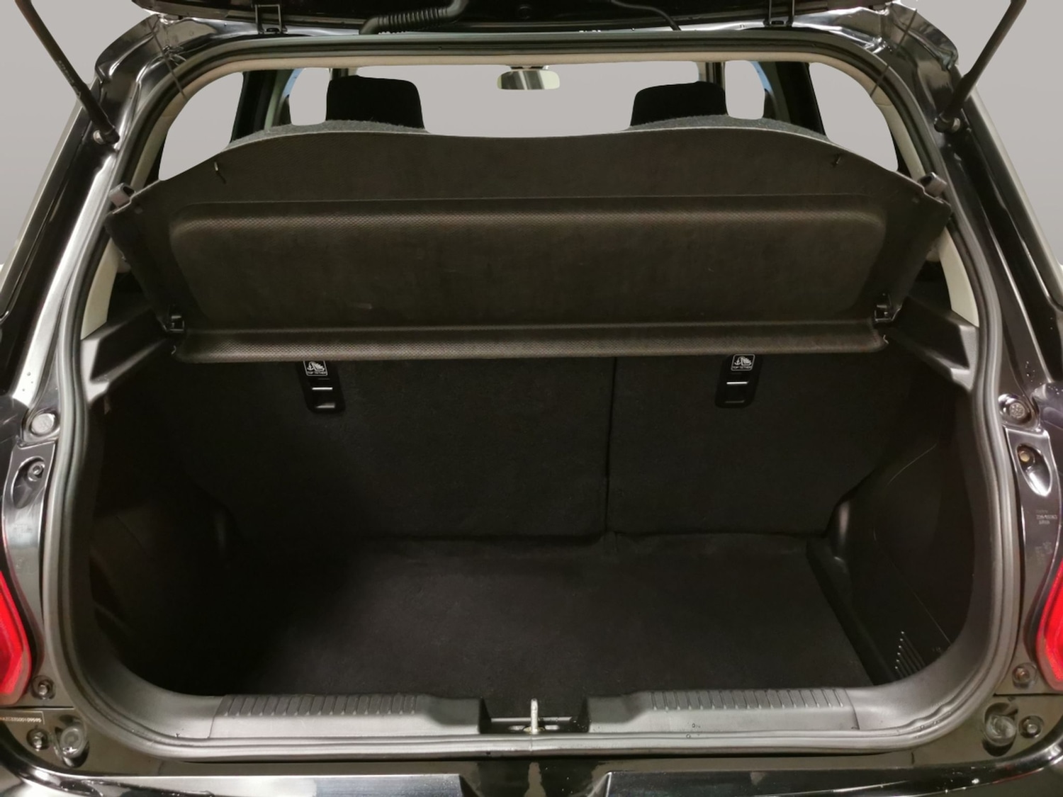 Used Suzuki Swift 2019 for sale - 77799925: Photo 29