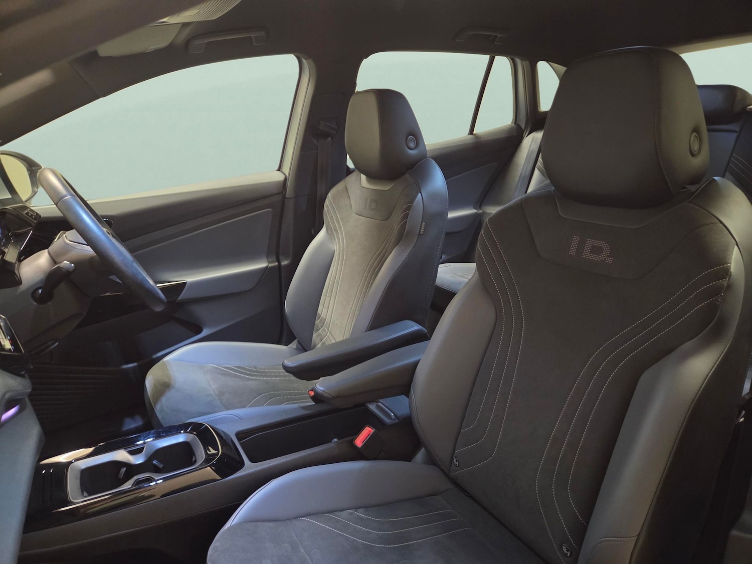 Used Volkswagen ID.4 2023 for sale - 77648529: Photo 14