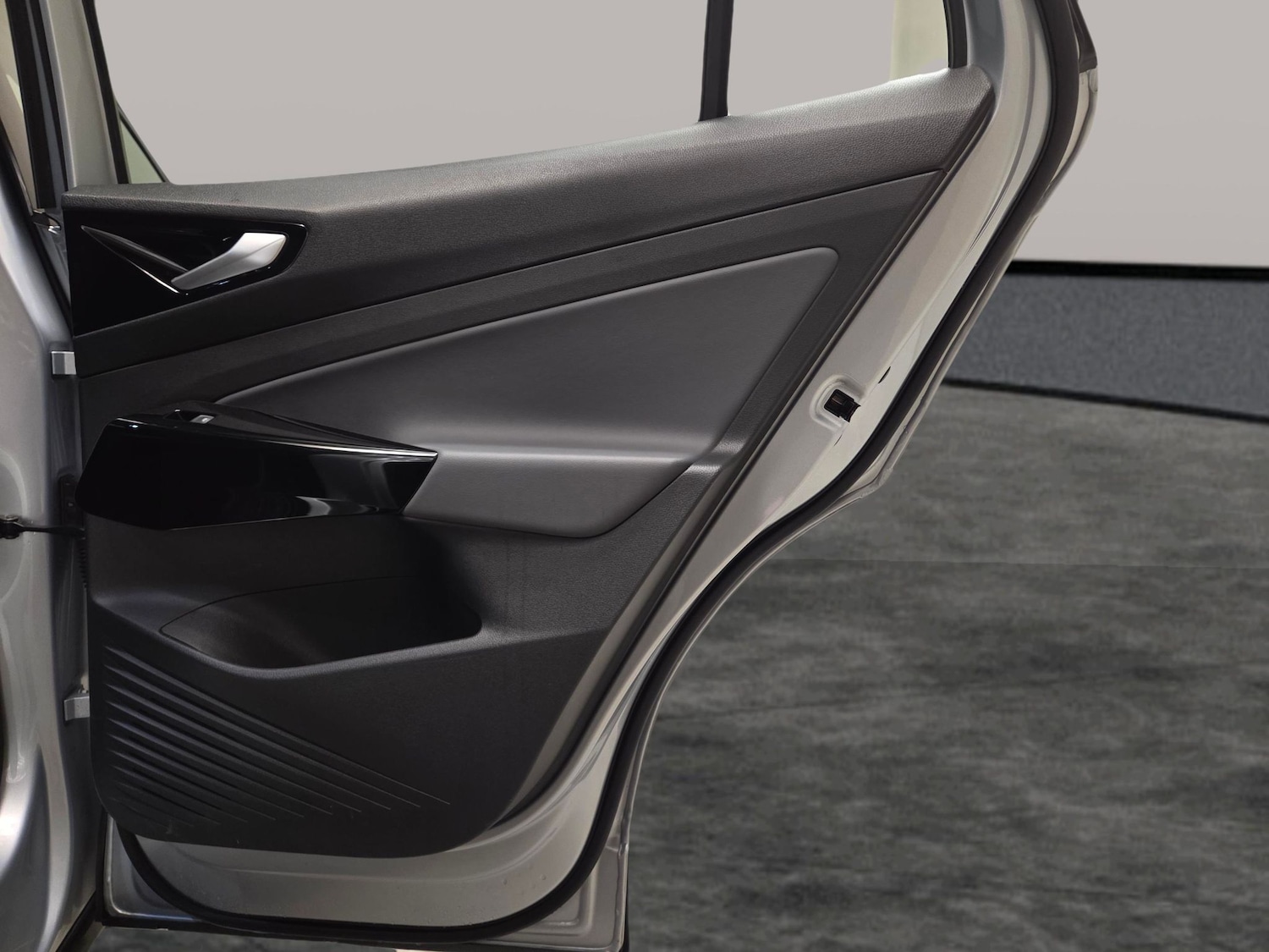 Used Volkswagen ID.4 2023 for sale - 77648529: Photo 28