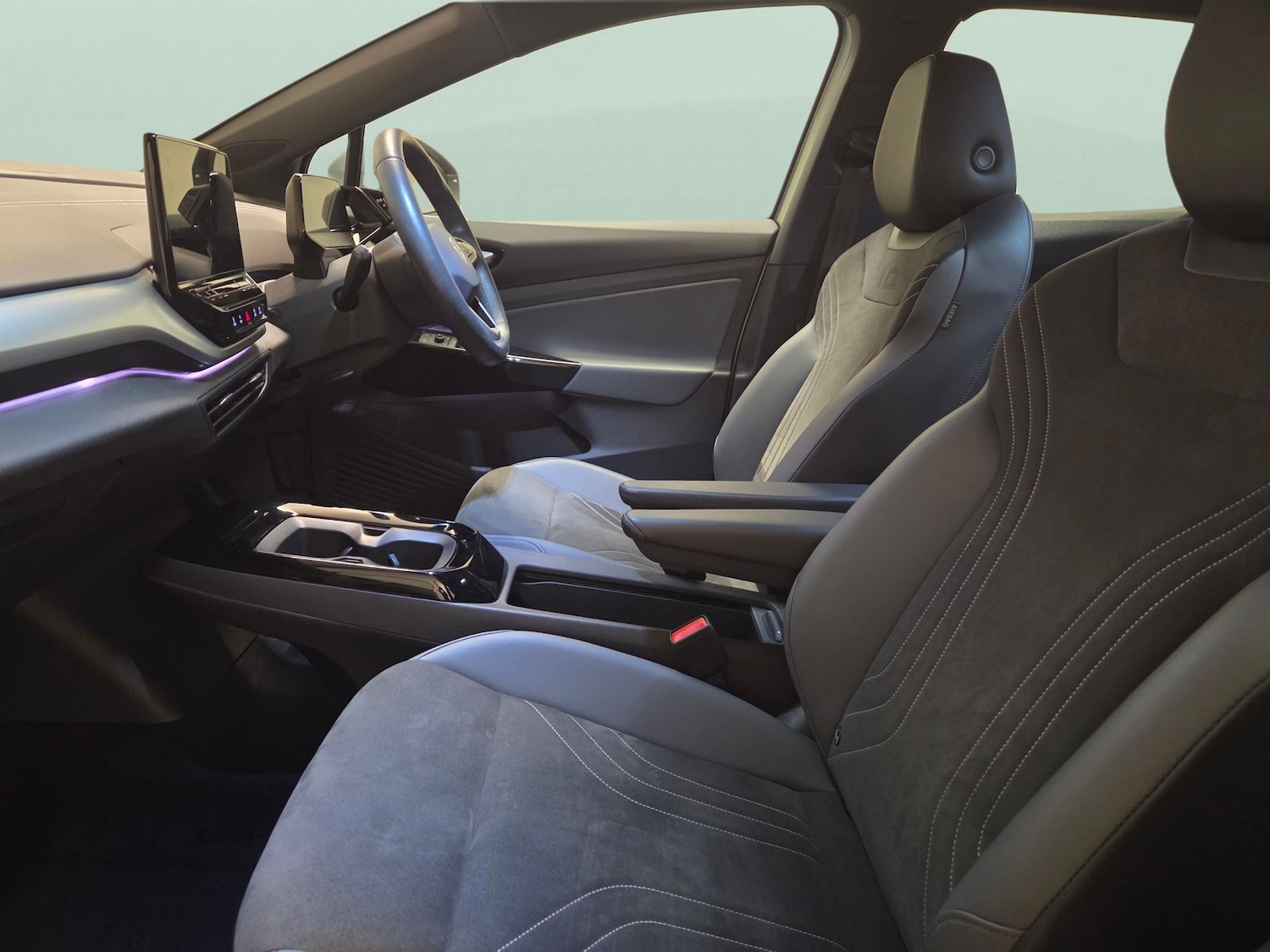 Used Volkswagen ID.4 2023 for sale - 77648529: Photo 4