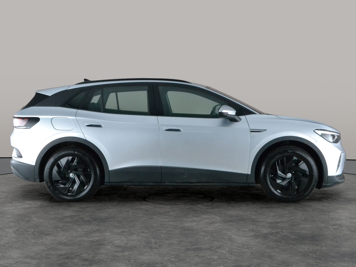 Used Volkswagen ID.4 2023 for sale - 77648529: Photo 9