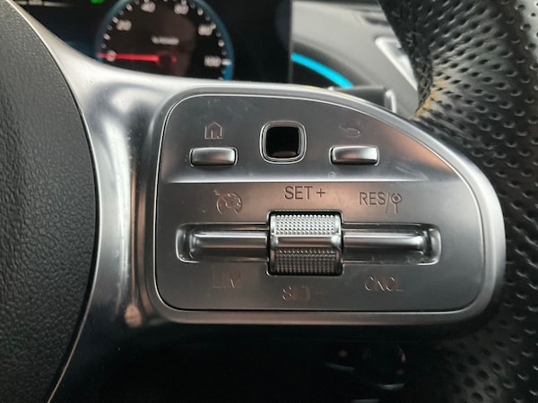 Used Mercedes-Benz EQC 2022 for sale - 76171460: Photo 31