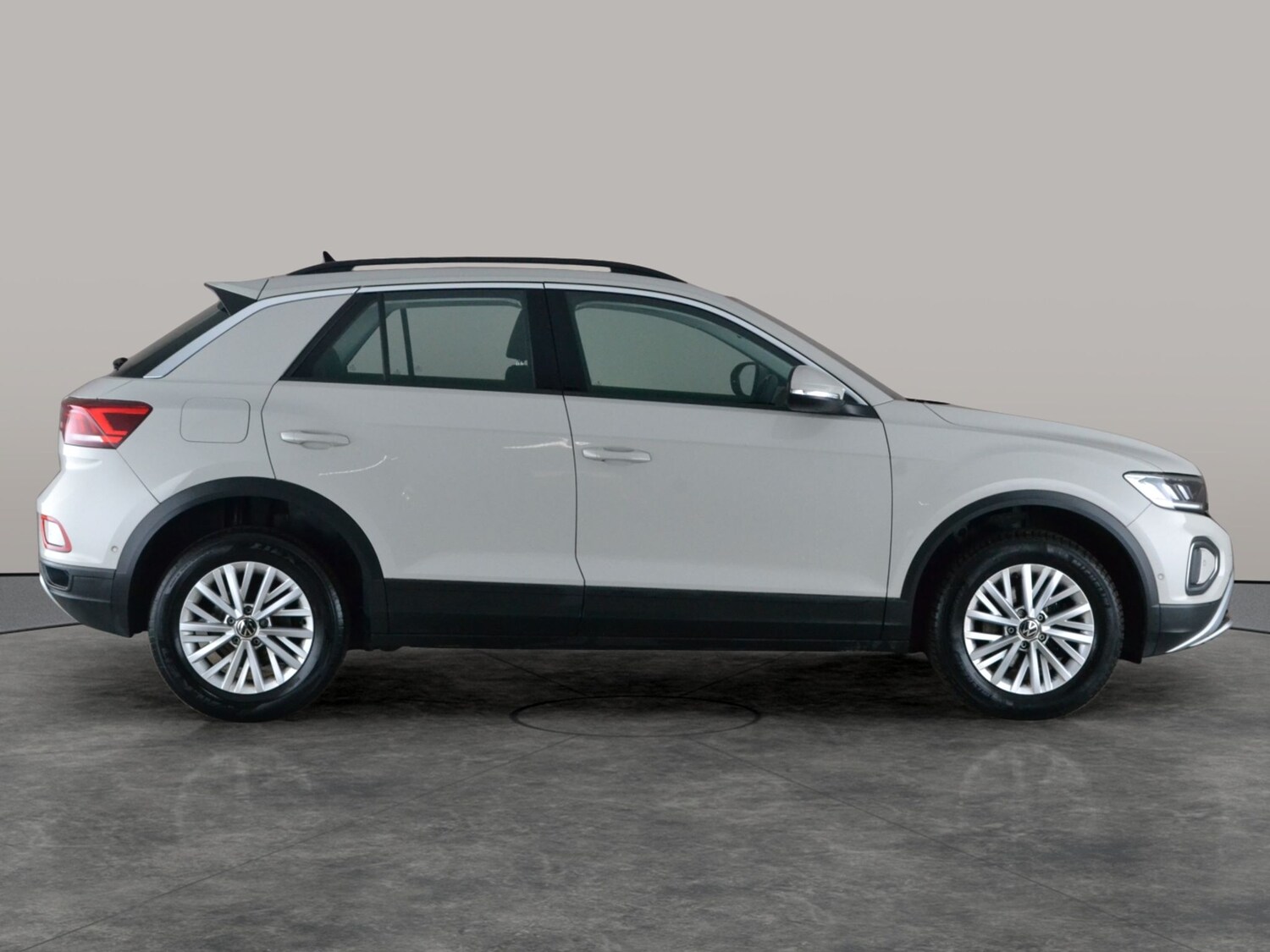 Used Volkswagen T-Roc 2022 for sale - 77810587: Photo 8