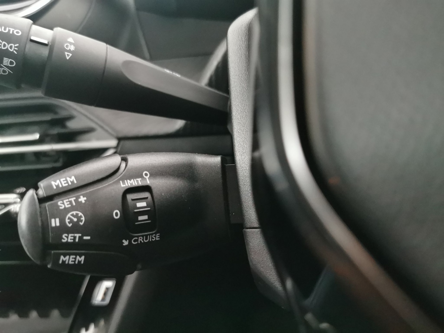 Used Peugeot 2008 2022 for sale - 76738452: Photo 19