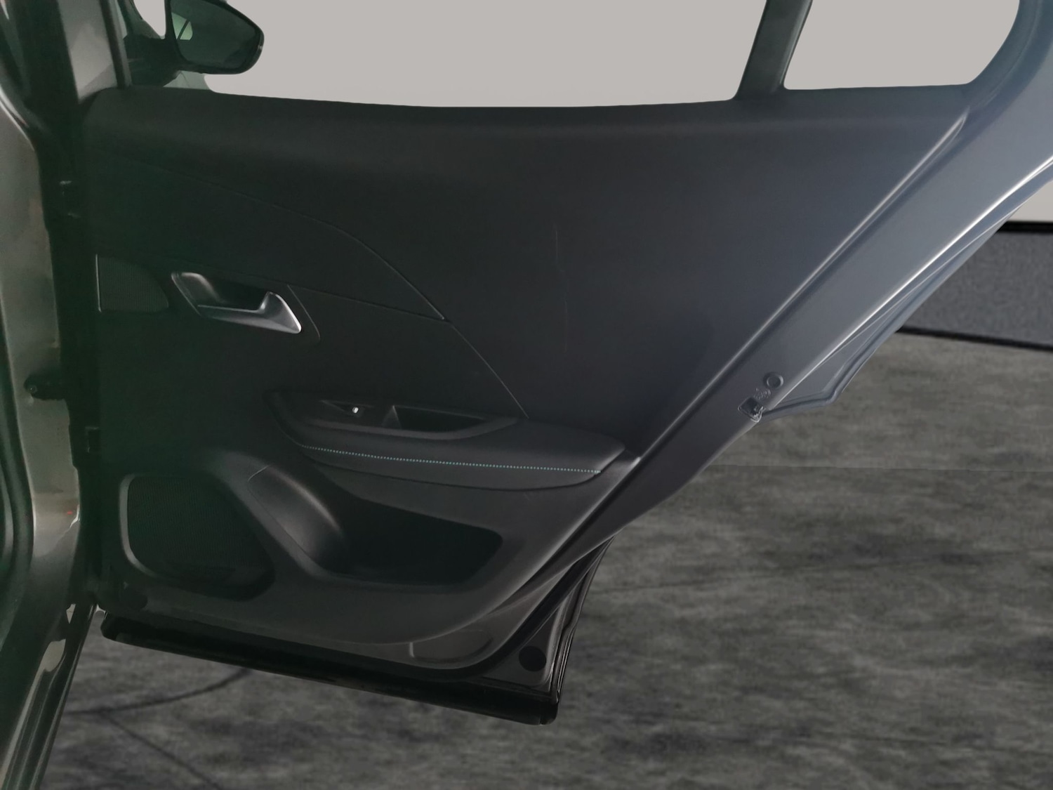 Used Peugeot 2008 2022 for sale - 76738452: Photo 30