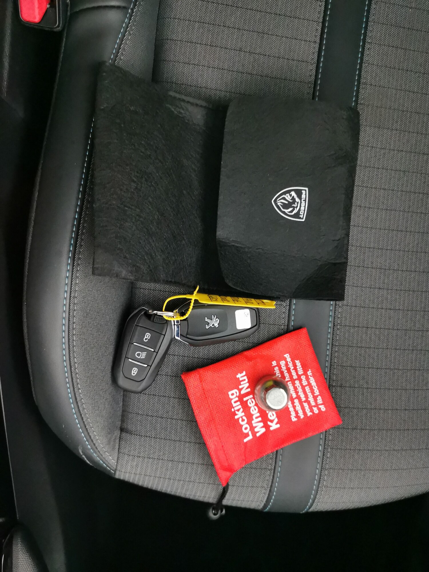 Used Peugeot 2008 2022 for sale - 76738452: Photo 31