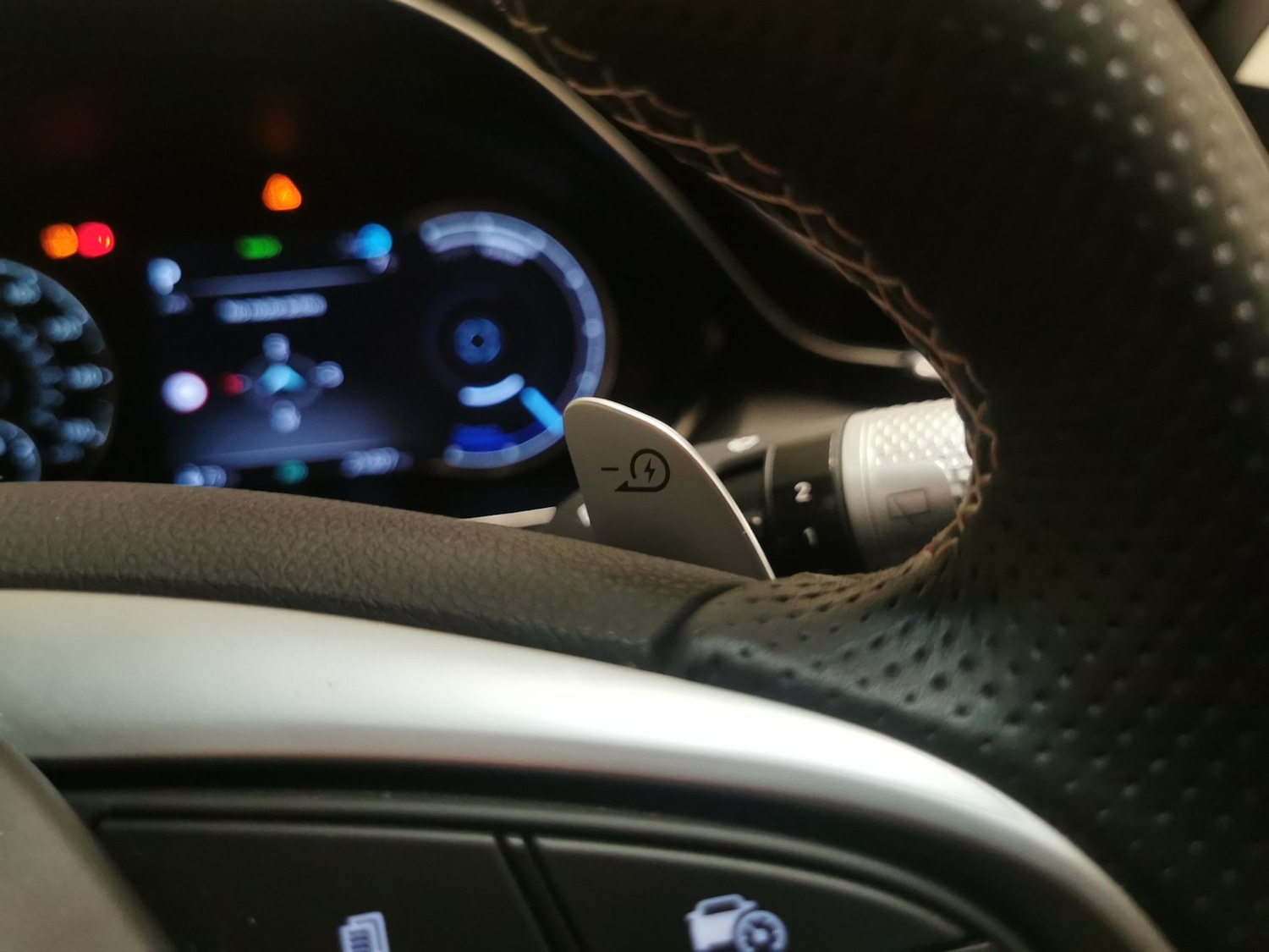 Used Genesis GV70 2023 for sale - 77542929: Photo 24