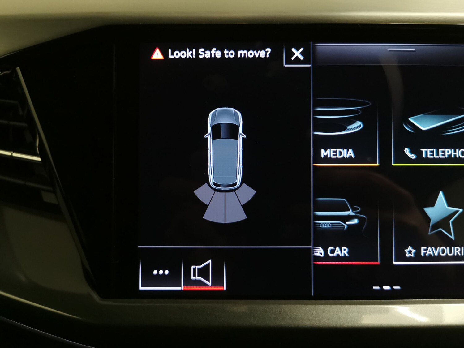 Used Audi Q4 e-tron 2023 for sale - 77756052: Photo 15