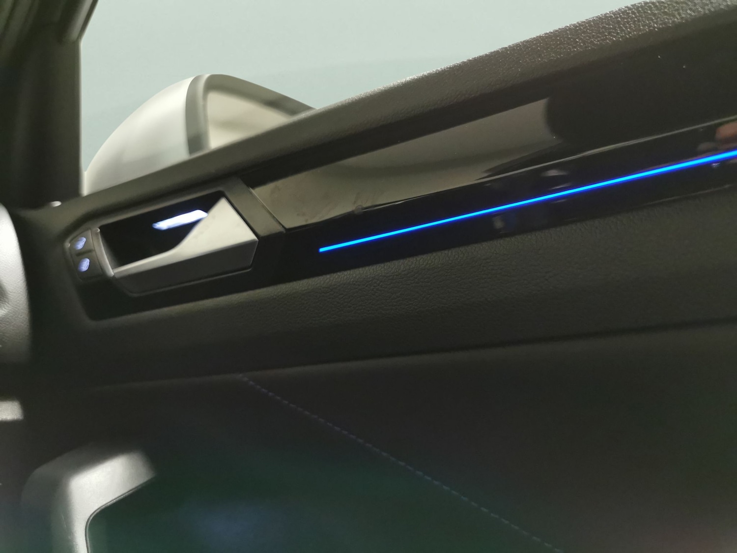 Used Volkswagen T-Roc 2023 for sale - 77397626: Photo 19