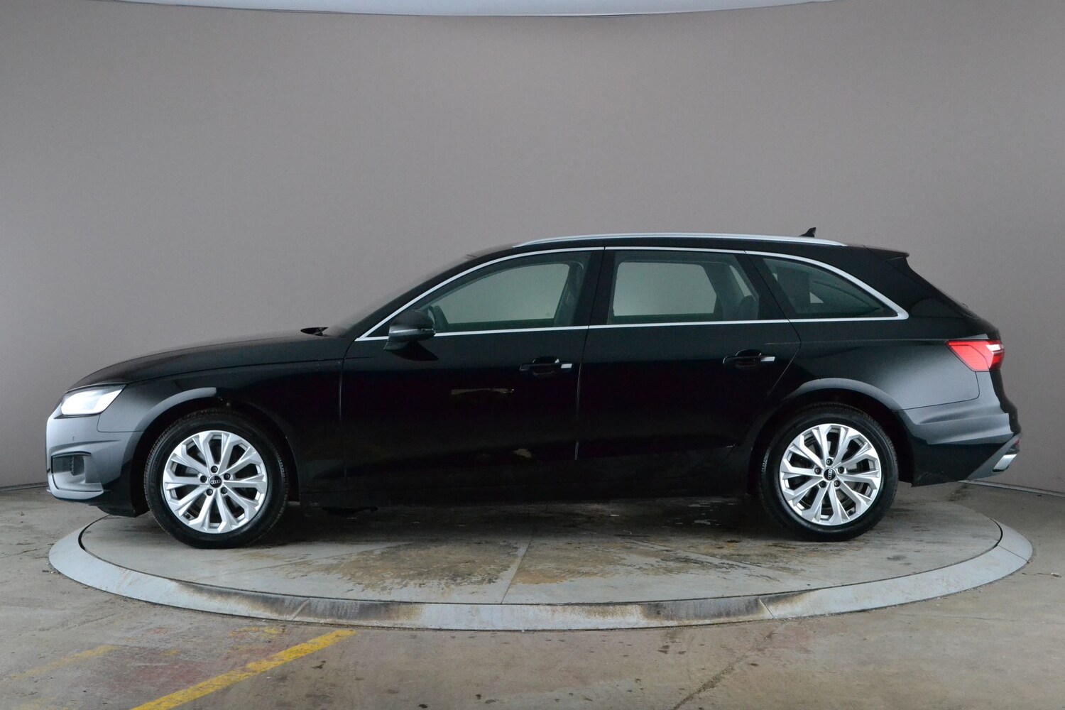 Used Audi A4 2021 for sale - 77570428: Photo 13