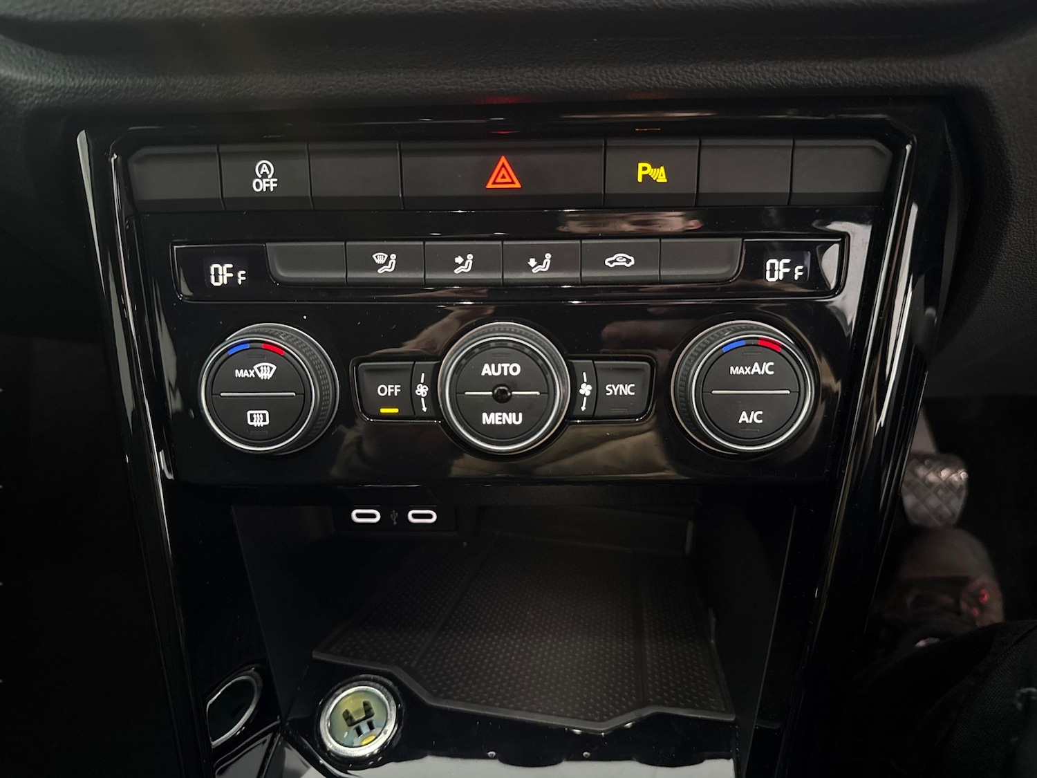 Used Volkswagen T-Roc 2021 for sale - 77450196: Photo 17