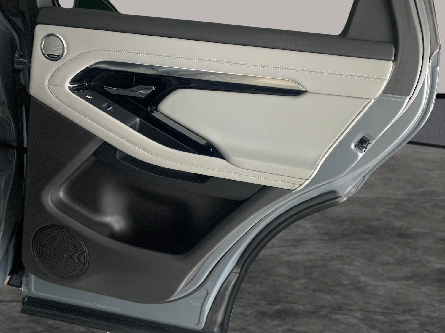 Used Land Rover Range Rover Evoque 2021 for sale - 76725348: Photo 36