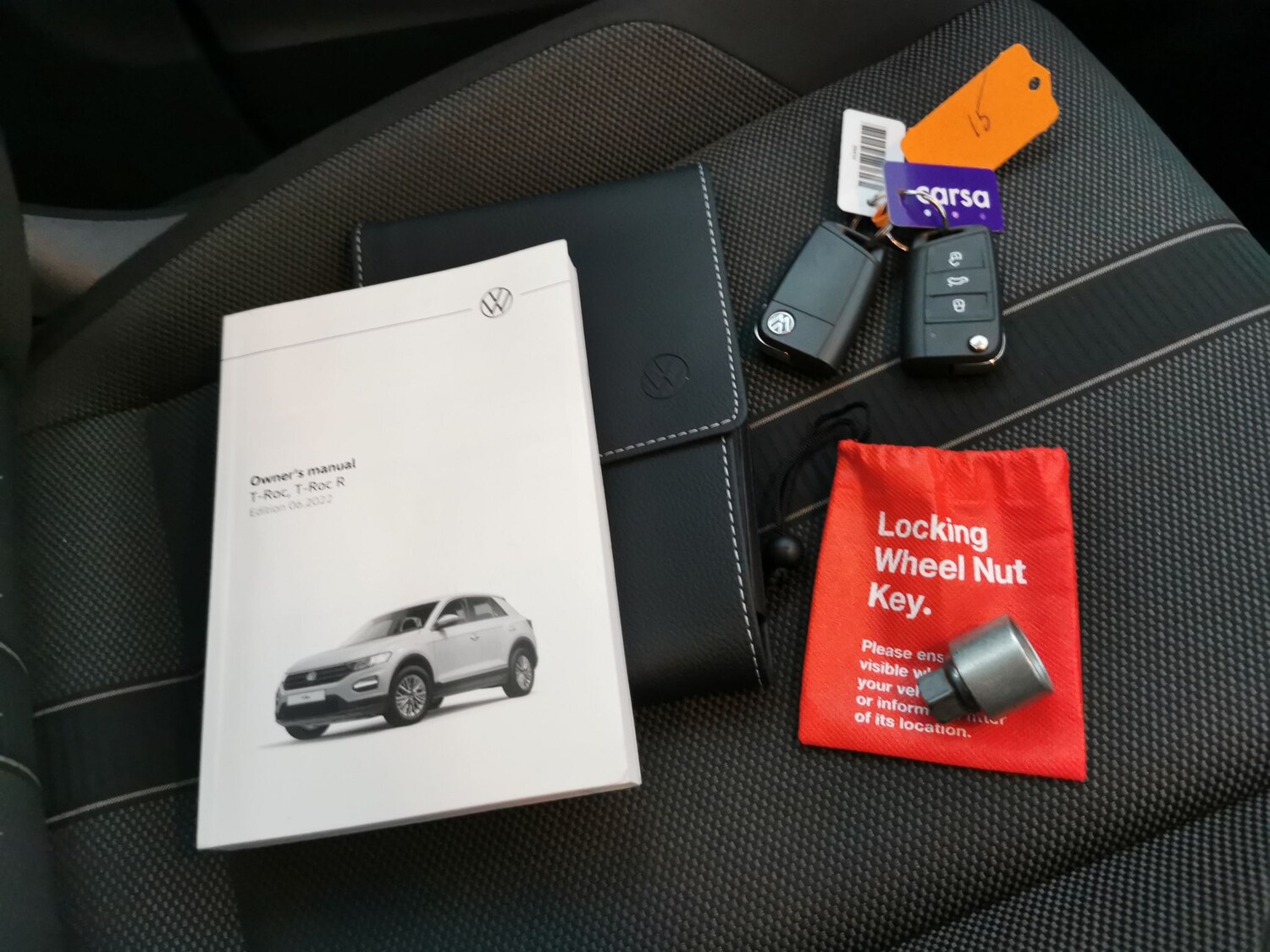 Used Volkswagen T-Roc 2023 for sale - 77743987: Photo 27