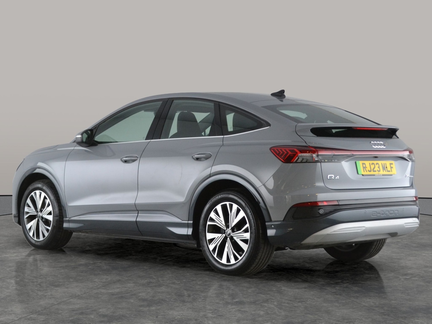 Used Audi Q4 e-tron 2023 for sale - 76526610: Photo 9