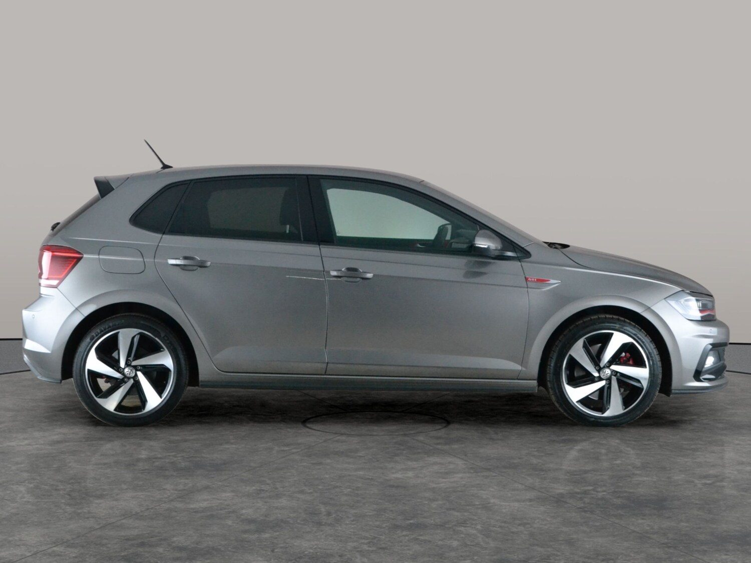 Used Volkswagen Polo 2019 for sale - 77542959: Photo 8