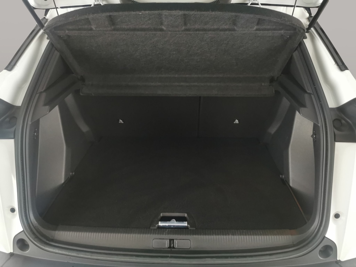 Used Peugeot 2008 2022 for sale - 77151776: Photo 30