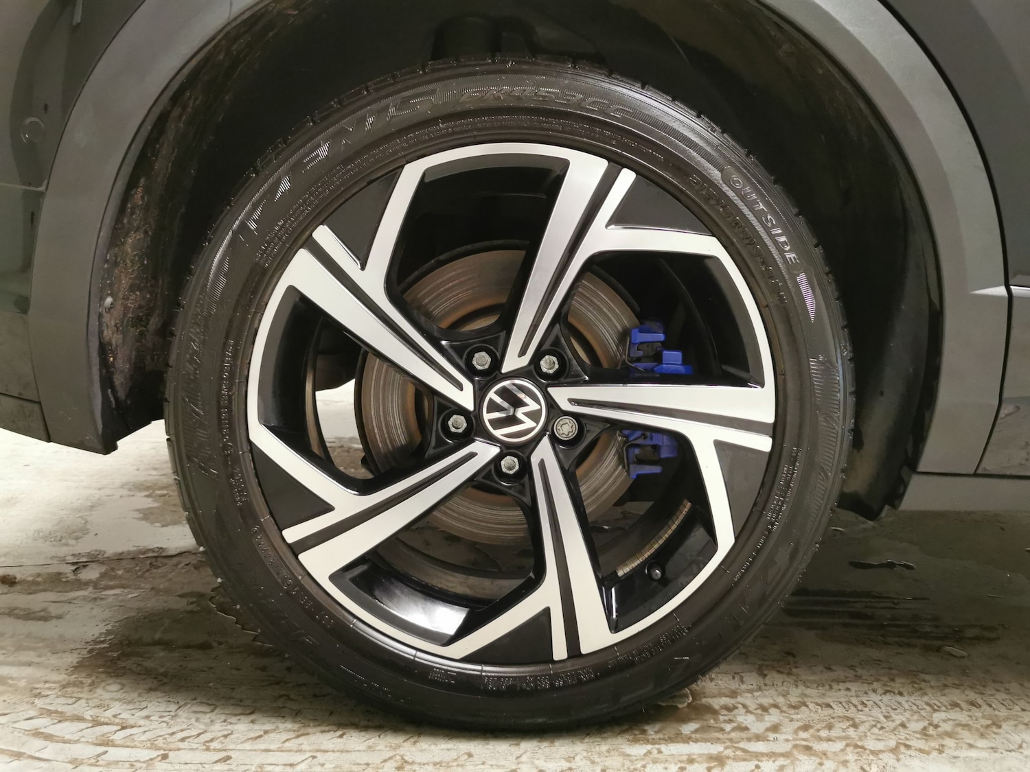 Used Volkswagen T-Roc 2023 for sale - 77262135: Photo 22