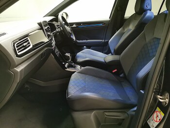 Used Volkswagen T-Roc 2023 for sale - 77262135: Photo