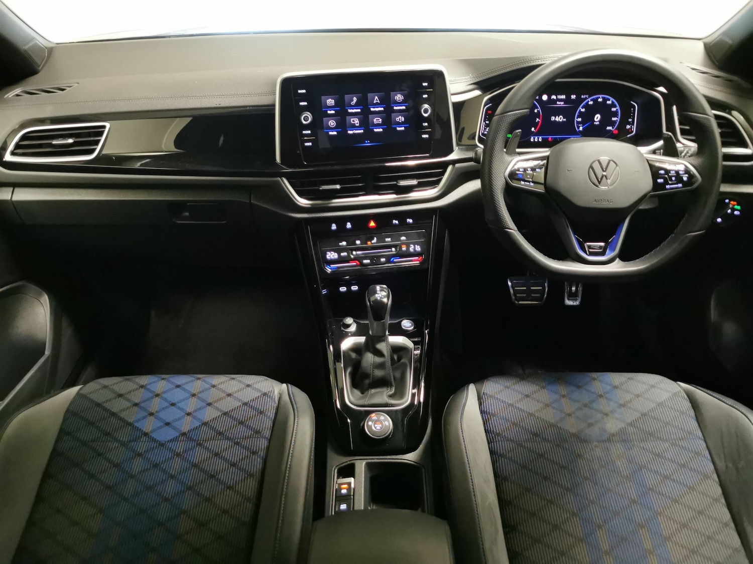 Used Volkswagen T-Roc 2023 for sale - 77262135: Photo 7