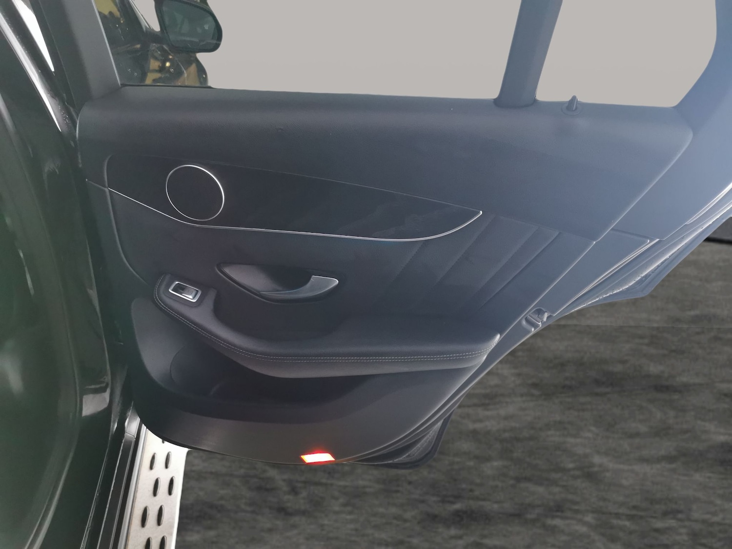 Used Mercedes-Benz GLC 2018 for sale - 77631079: Photo 33