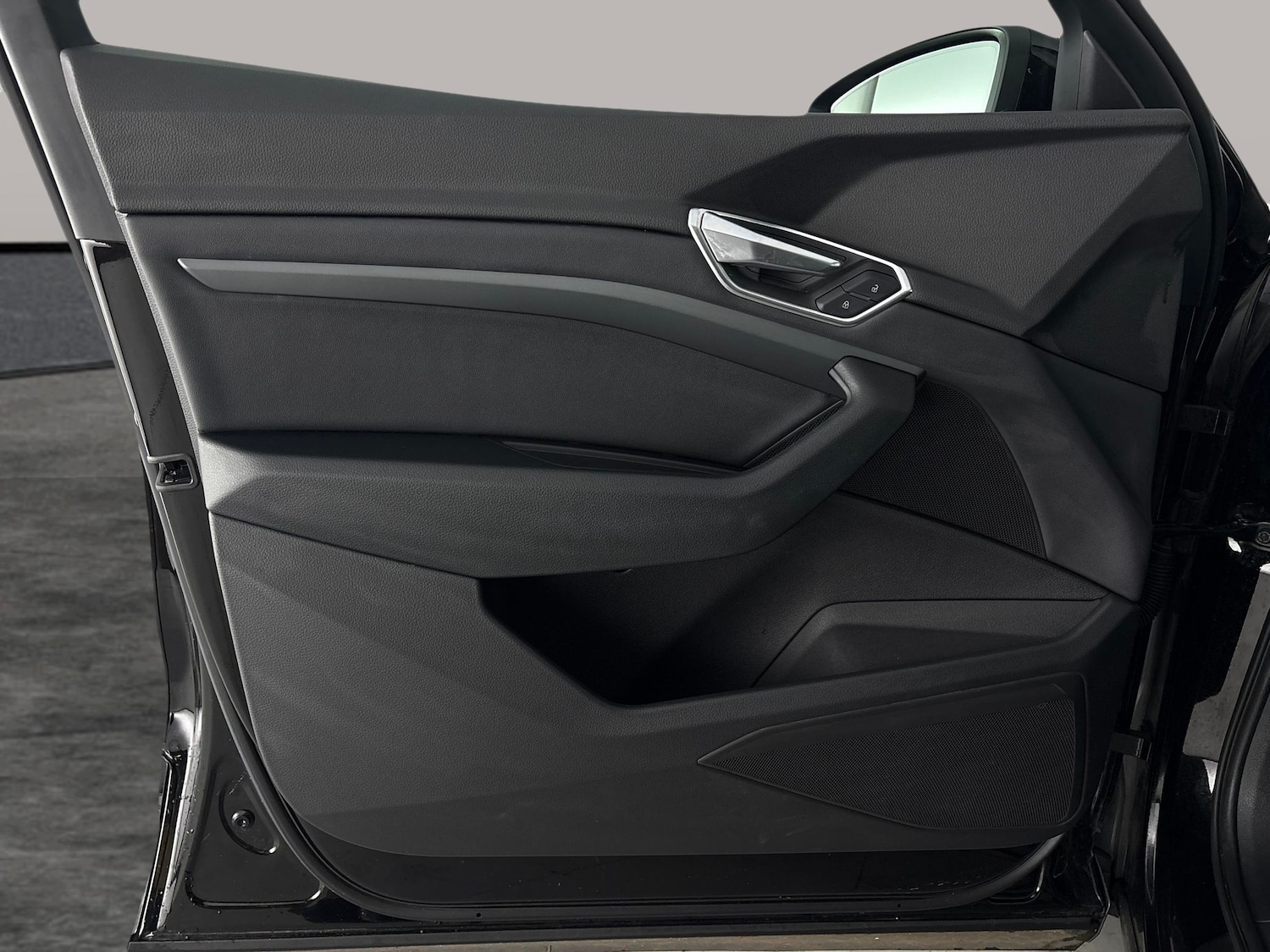 Used Audi e-tron 2022 for sale - 77023790: Photo 34