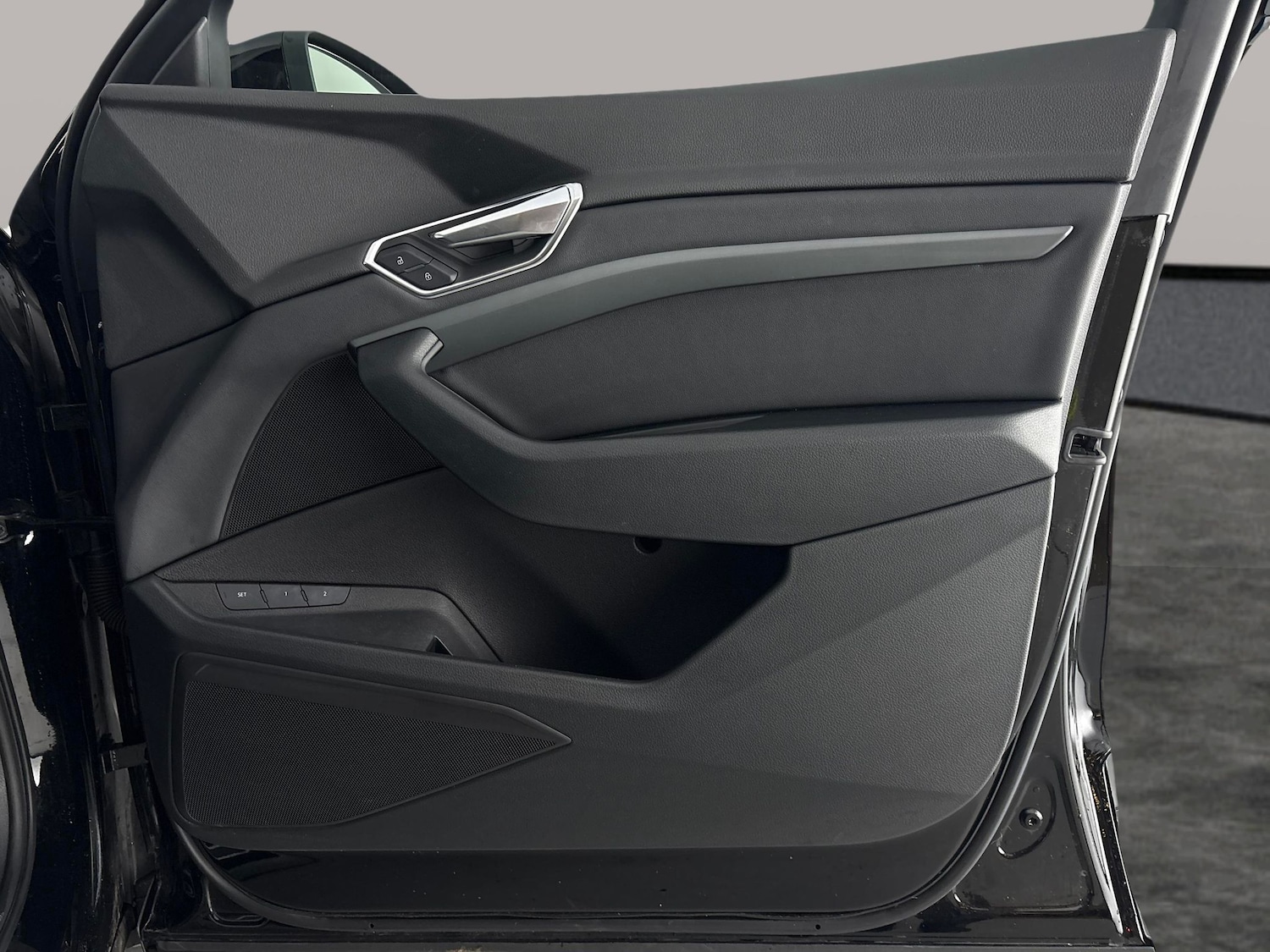 Used Audi e-tron 2022 for sale - 77023790: Photo 35