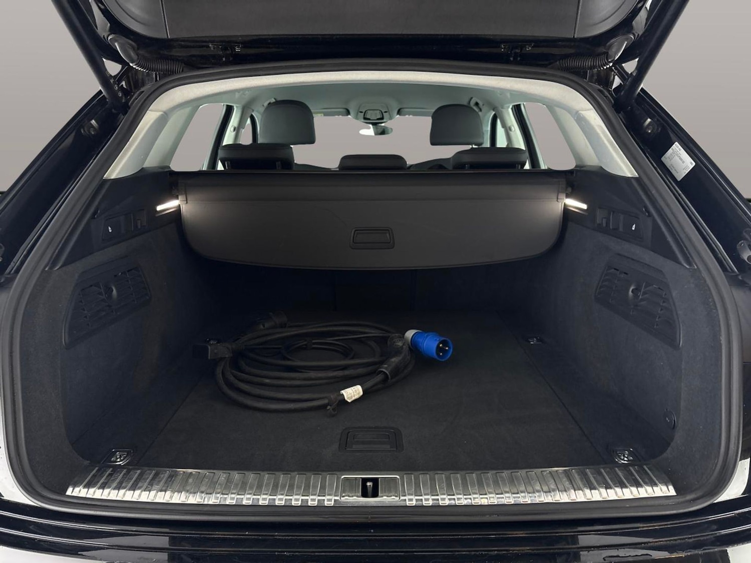 Used Audi e-tron 2022 for sale - 77023790: Photo 39