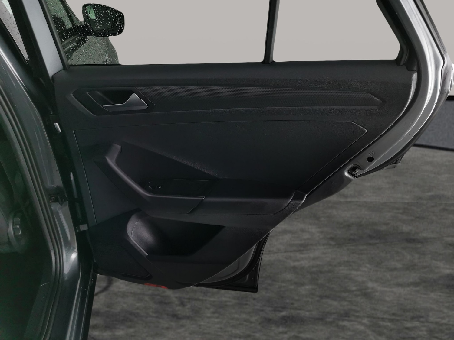 Used Volkswagen T-Roc for sale - 77562855: Photo 30