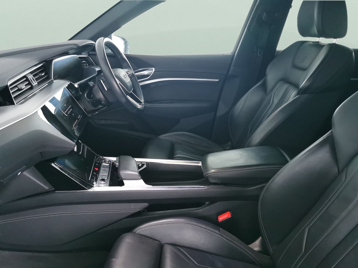 Used Audi e-tron 2022 for sale - 76980568: Photo 4