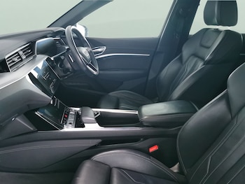 Used Audi e-tron undefined for sale - 76980568: Photo