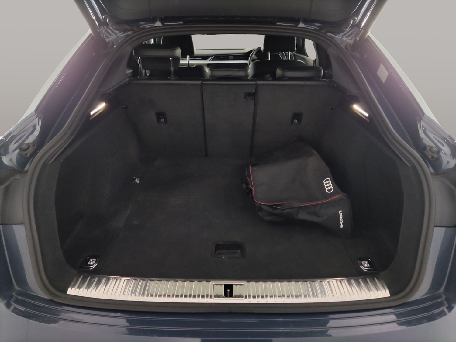 Used Audi e-tron 2022 for sale - 78197792: Photo 34